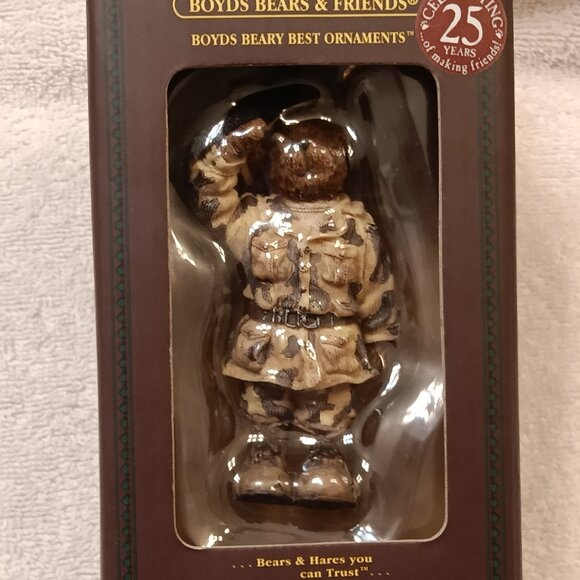 NIB VINTAGE / RETIRED 2004 Boyd's Bears & Friends Ornament #257065 "G.I. Bruin" - Picture 4 of 8